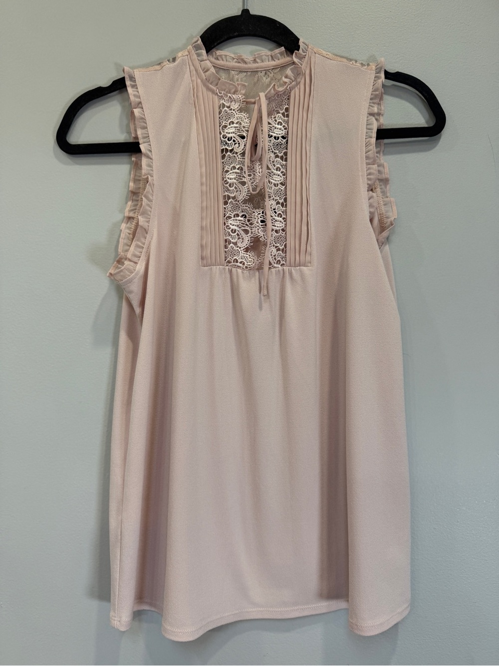 Express Sleeveless Lace Yoke Blouse - Light Pink